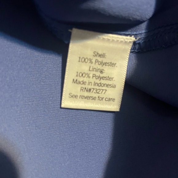 NWT - Nine West V-Neck Blue Sleeveless Top - Picture 3 of 7